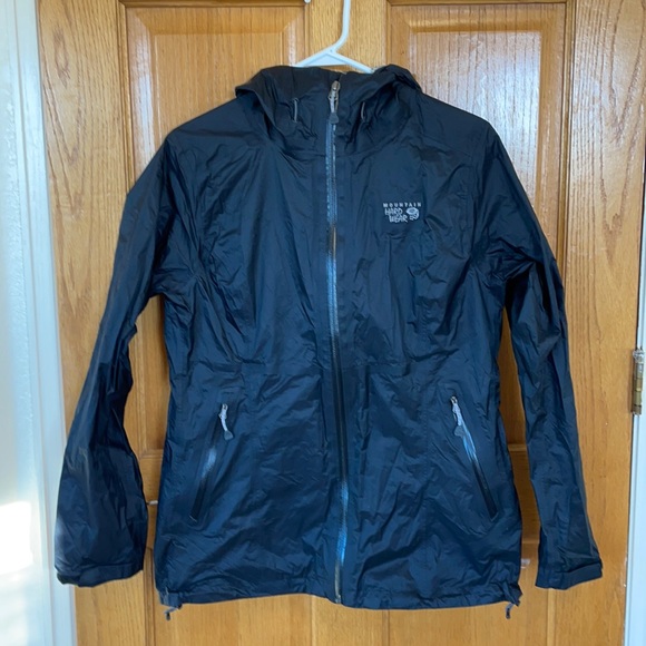 Mountain Hardwear Jackets & Blazers - Mountain HardWear women’s rain coat
